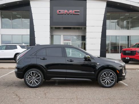 Used 2024 Cadillac XT4 Sport AWD/4WD image 2