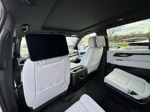 New 2026 Chevrolet Tahoe Premier image 23