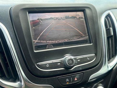 Used 2024 Chevrolet Equinox LT FWD image 24