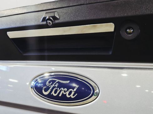 Used 2020 Ford F250 Lariat w/ Lariat Ultimate Package AWD/4WD image 17