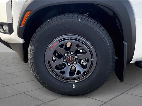 New 2026 Nissan Frontier Pro-X image 9
