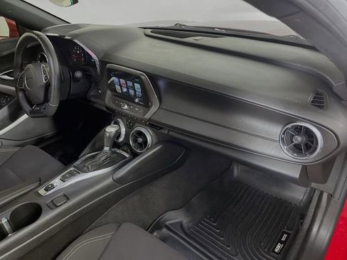 Used 2018 Chevrolet Camaro SS RWD image 28