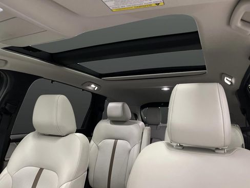 Used 2024 MAZDA CX-90 3.3 Turbo w/ Premium Plus Pkg image 7