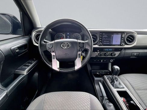 Used 2021 Toyota Tacoma SR5 RWD image 5
