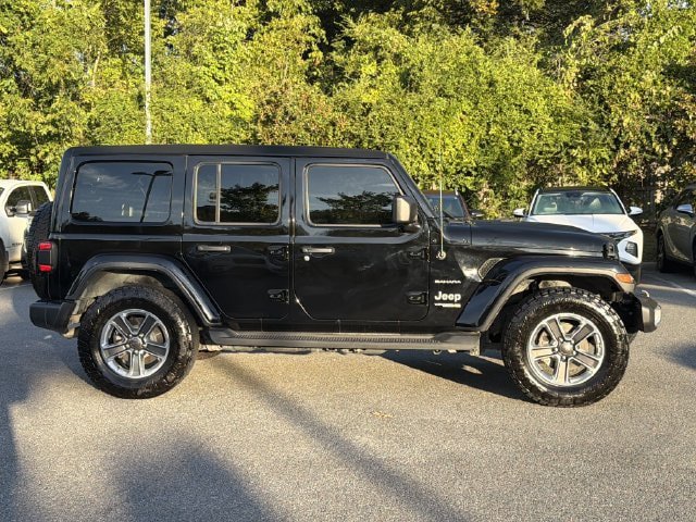 Used 2022 Jeep Wrangler Unlimited Sahara w/ Cold Weather Group AWD/4WD image 2