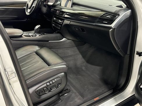 Used 2018 BMW X6 sDrive35i RWD image 22