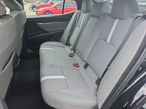 Used 2026 Toyota Camry SE w/ Convenience Package FWD image 14