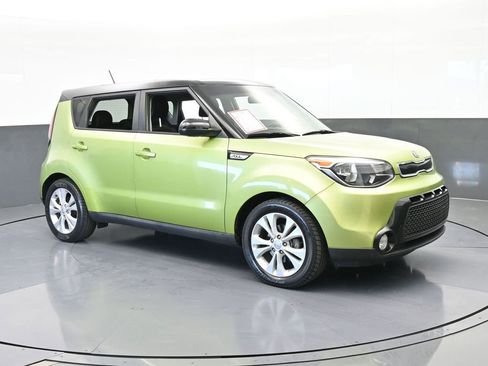 Used 2016 Kia Soul + image 8