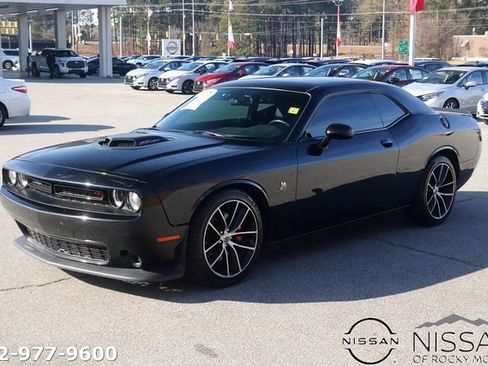 Used 2018 Dodge Challenger R/T Scat Pack image 3