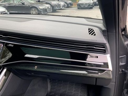 Used 2025 Audi Q7 3.0T Premium Plus image 18
