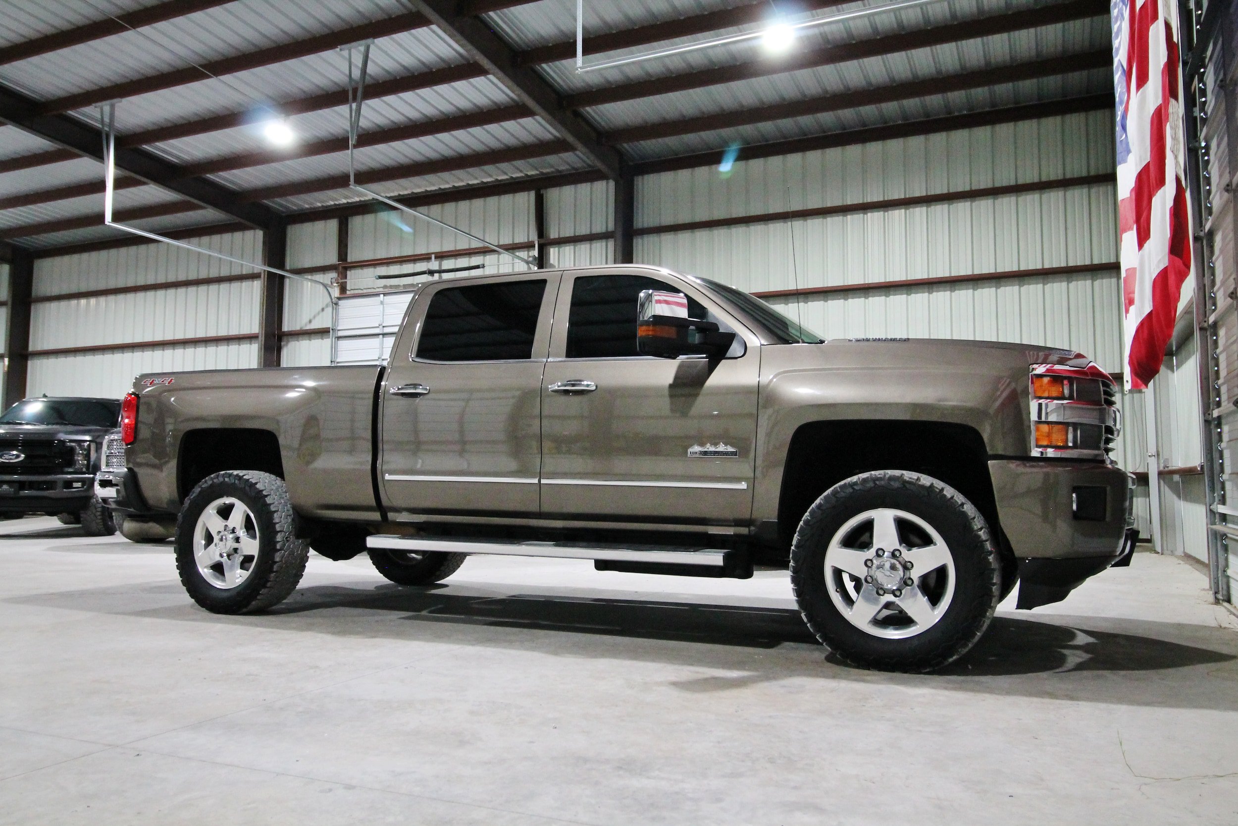 Used 2015 Chevrolet Silverado 2500 High Country w/ Duramax Plus Package AWD/4WD image 16