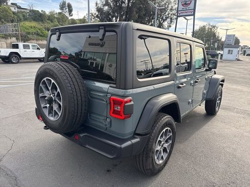 Used 2024 Jeep Wrangler Sport S image 9