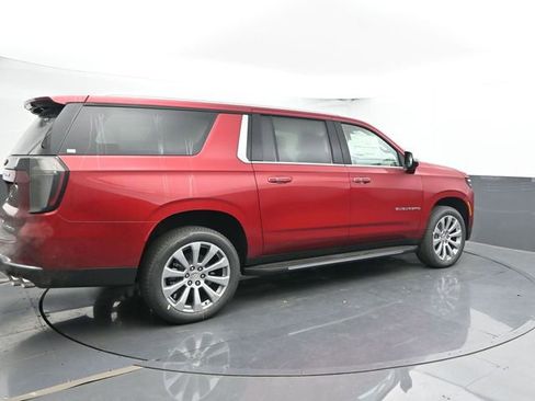 New 2026 Chevrolet Suburban Premier AWD/4WD image 2