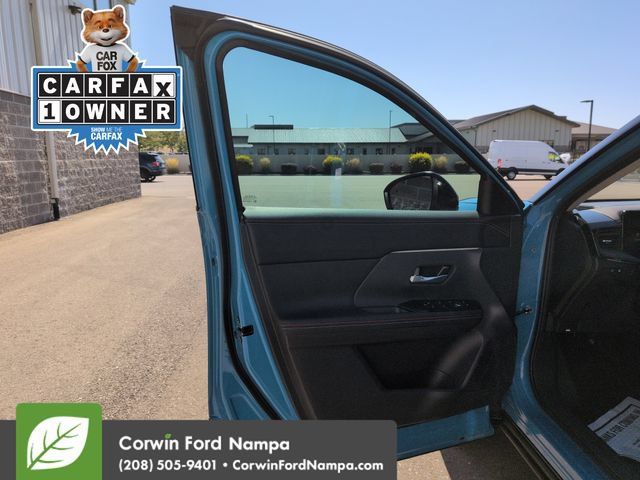 Used 2025 Nissan Kicks SR w/ SR Premium Package AWD/4WD image 10