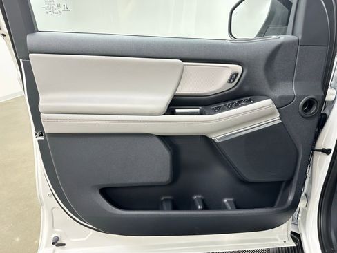 New 2025 Ford Expedition Max Active image 12