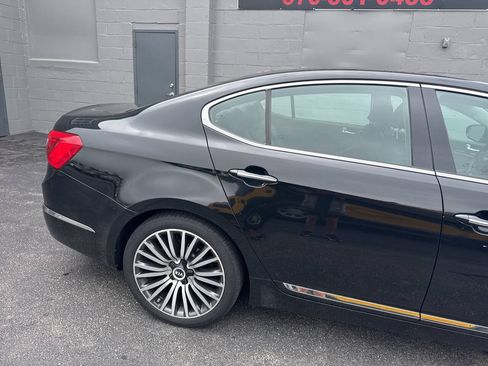 Used 2015 Kia Cadenza Premium w/ Technology Package FWD image 9