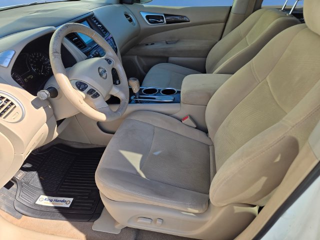 Used 2015 Nissan Pathfinder SV w/ Trailer Tow Package FWD image 15