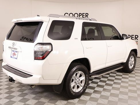 Used 2015 Toyota 4Runner SR5 image 22