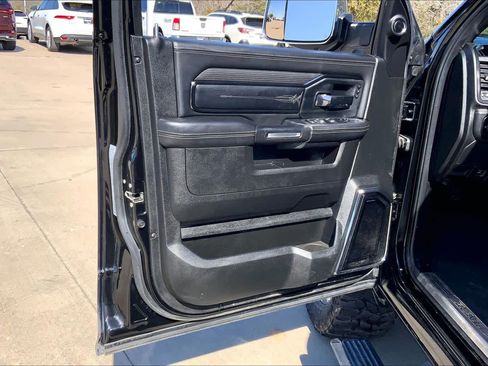 Used 2022 RAM 3500 Limited image 22