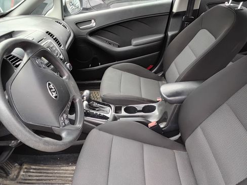 Used 2018 Kia Forte LX image 8