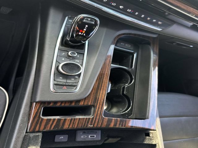 Used 2022 Cadillac Escalade ESV Premium Luxury RWD image 24
