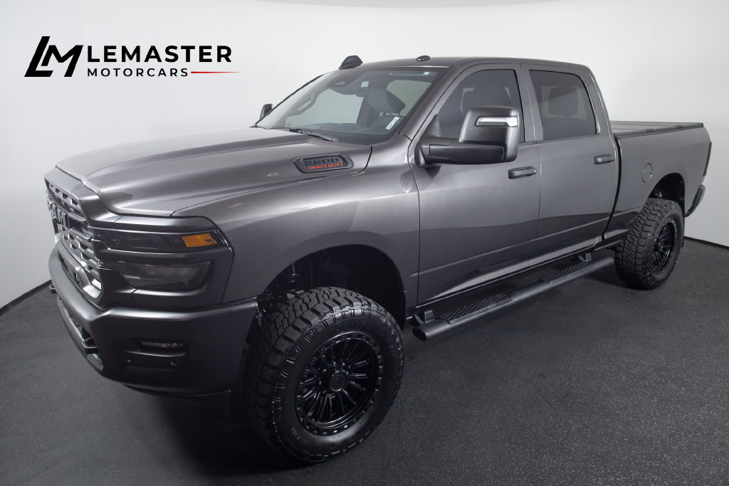 Used 2025 RAM 2500 Tradesman AWD/4WD image 1