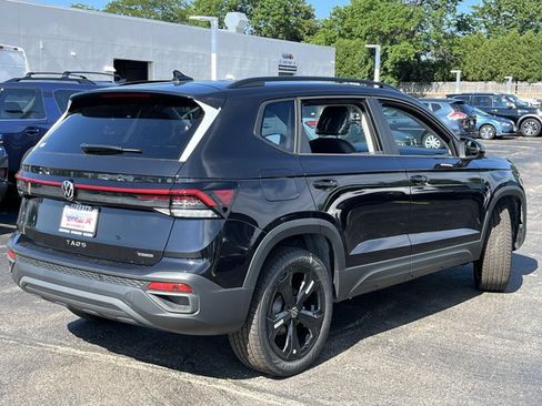 New 2026 Volkswagen Taos SE AWD/4WD image 6