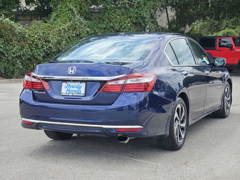 Used 2017 Honda Accord EX image 5