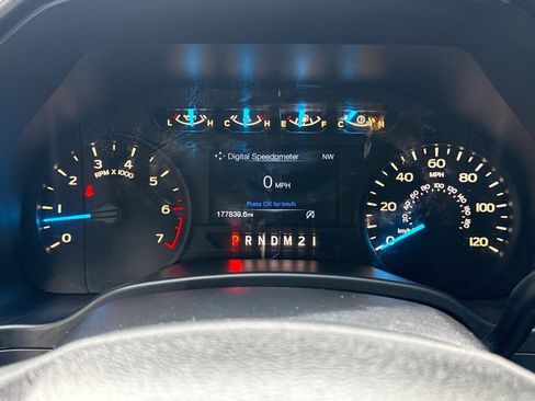 Used 2017 Ford F150 XL w/ Equipment Group 101A Mid RWD image 19
