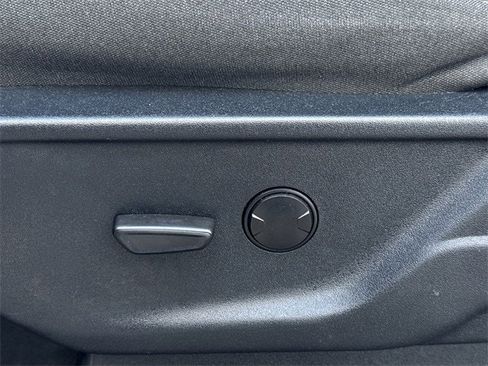 Used 2025 Ford F250 XLT image 25