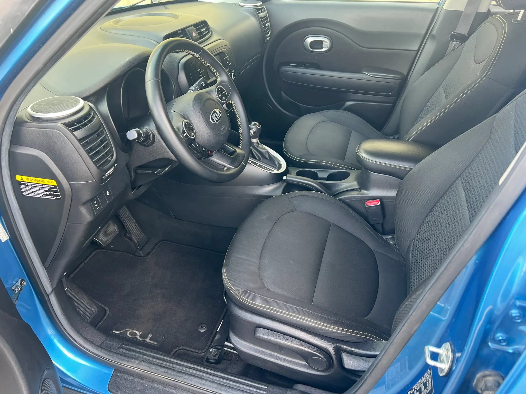 Used 2016 Kia Soul + w/ Designer's Package FWD image 6