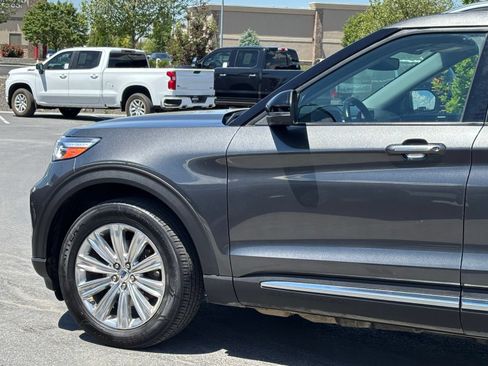 Used 2020 Ford Explorer Limited w/ Class III Trailer Tow Package AWD/4WD image 6