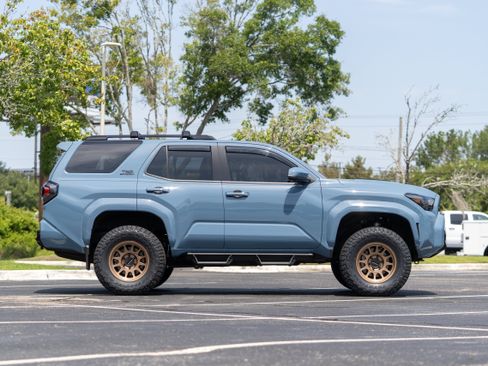 Used 2025 Toyota 4Runner TRD Sport Premium AWD/4WD image 5