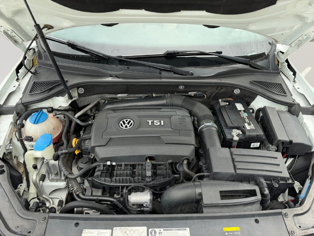 Used 2017 Volkswagen Passat 1.8T S FWD image 19