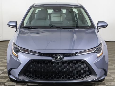 Used 2022 Toyota Corolla LE FWD image 8