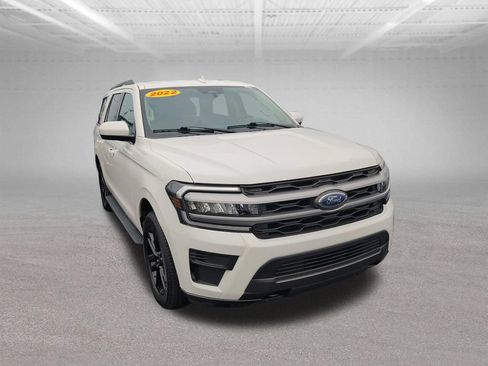 Used 2022 Ford Expedition XLT AWD/4WD image 24