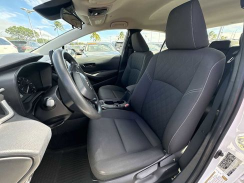 Used 2023 Toyota Corolla LE image 14
