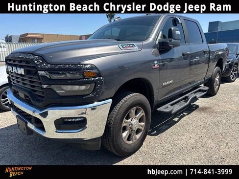 Used 2025 RAM 3500 Big Horn AWD/4WD image 1