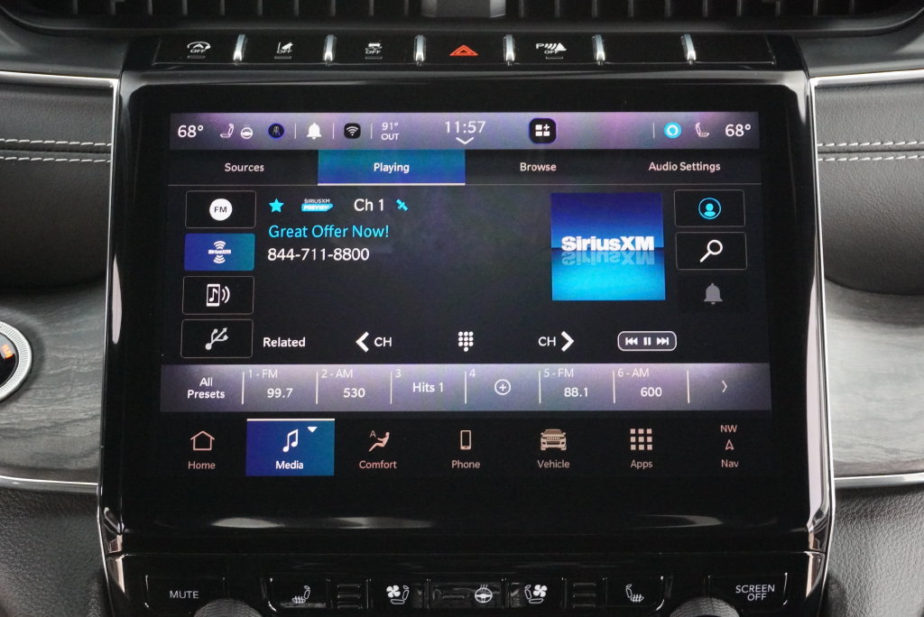 Used 2024 Jeep Grand Cherokee L Overland w/ Advanced Protech Group III AWD/4WD image 16