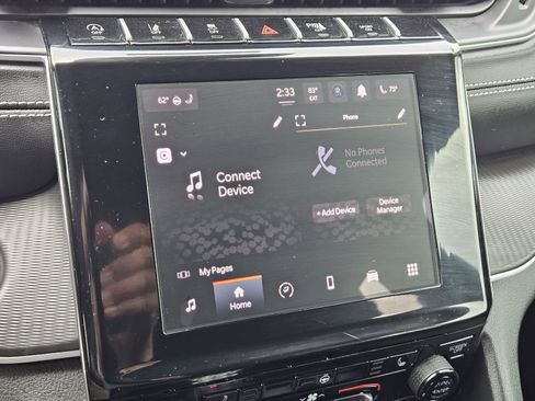 Used 2025 Jeep Grand Cherokee Laredo X w/ Luxury Tech Group I image 18