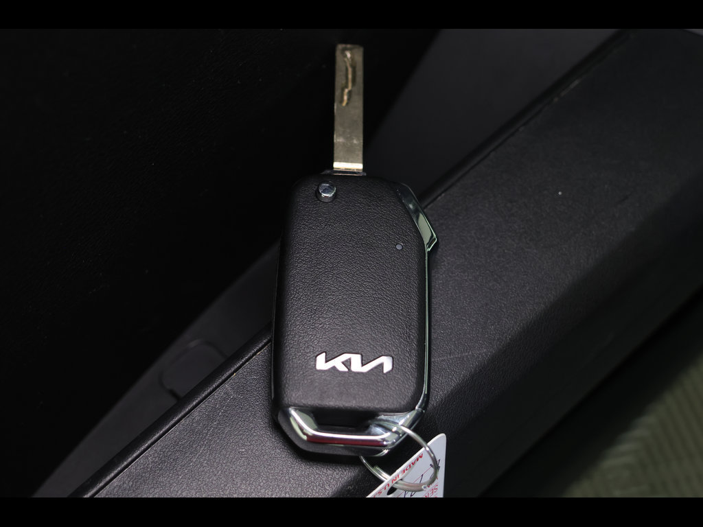 Used 2024 Kia Sportage LX AWD/4WD image 28