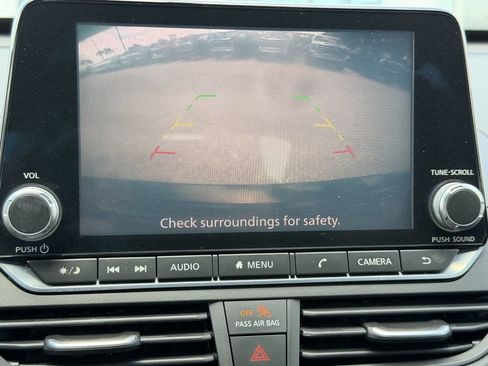 Used 2020 Nissan Altima 2.5 S FWD image 22