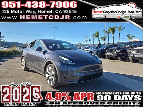 Used 2021 Tesla Model Y Long Range image 1