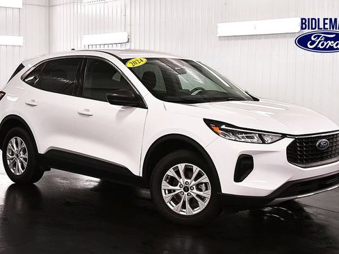 Used 2024 Ford Escape Active AWD/4WD image 1