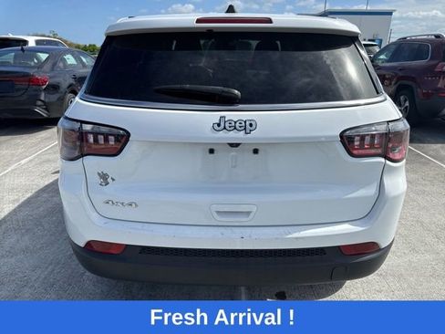 Used 2023 Jeep Compass Sport image 16