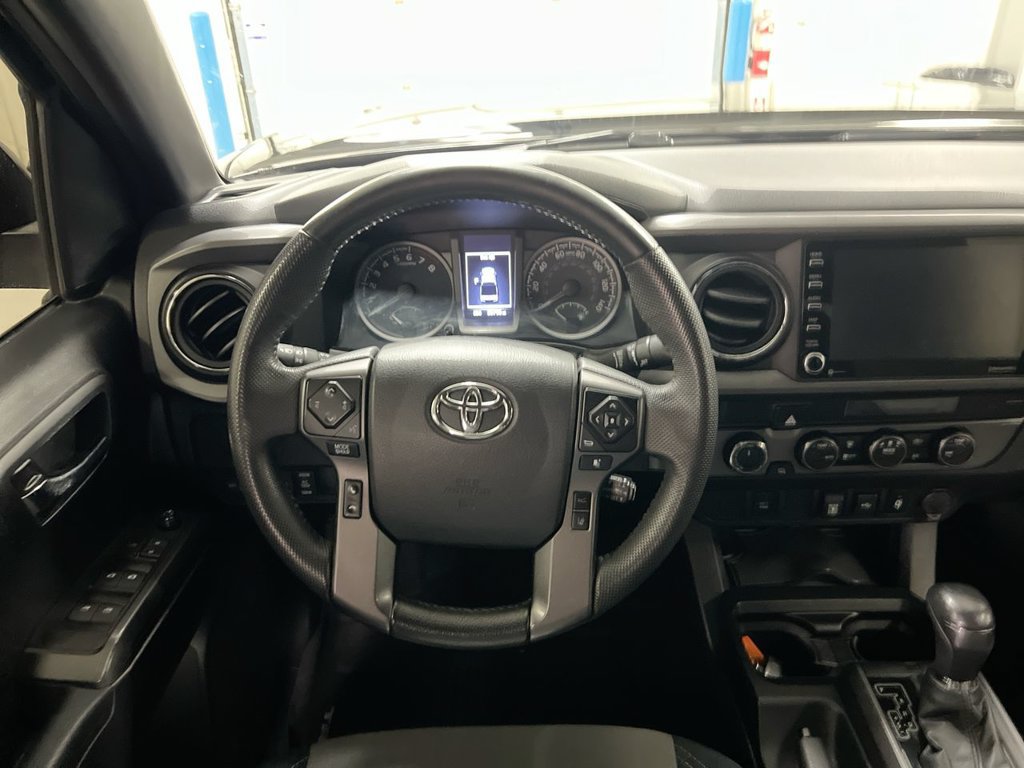 Used 2021 Toyota Tacoma TRD Off-Road AWD/4WD image 11