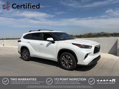 Used 2025 Toyota Highlander XLE