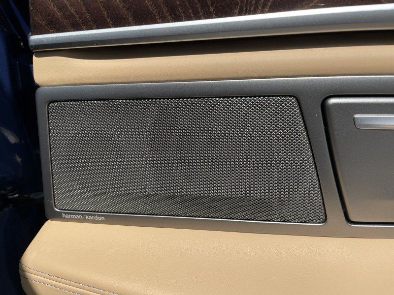Used 2022 BMW 750i xDrive AWD/4WD image 33