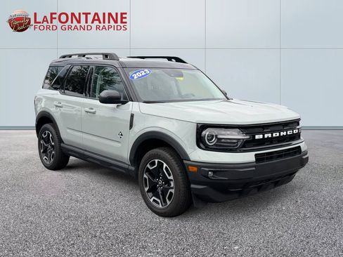 Used 2023 Ford Bronco Sport Outer Banks AWD/4WD image 3
