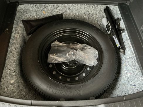 Used 2020 Honda CR-V Touring image 35